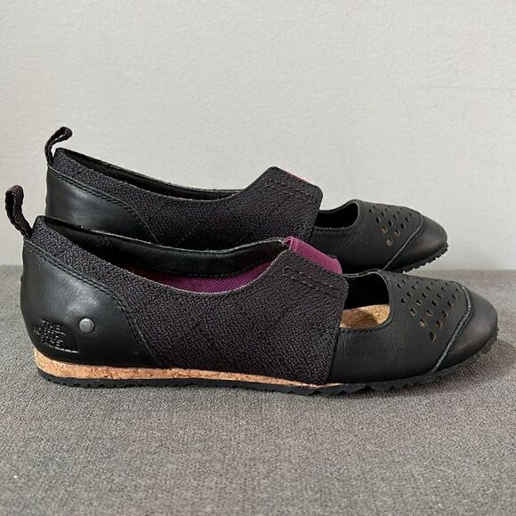 The North Face Mary Jane Shoe Size 5 - Picture 2 of 8